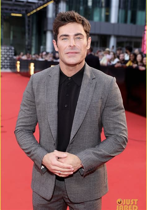 zac efron .